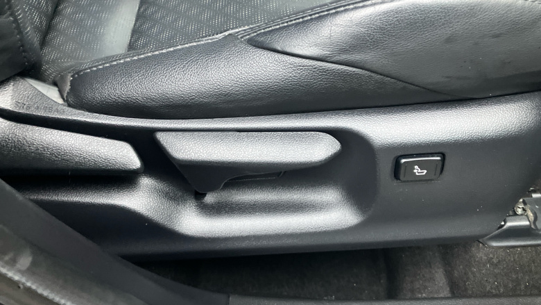 Toyota C-HR 1.8 Hybrid Dynamic 5dr CVT Hybrid Hatchback